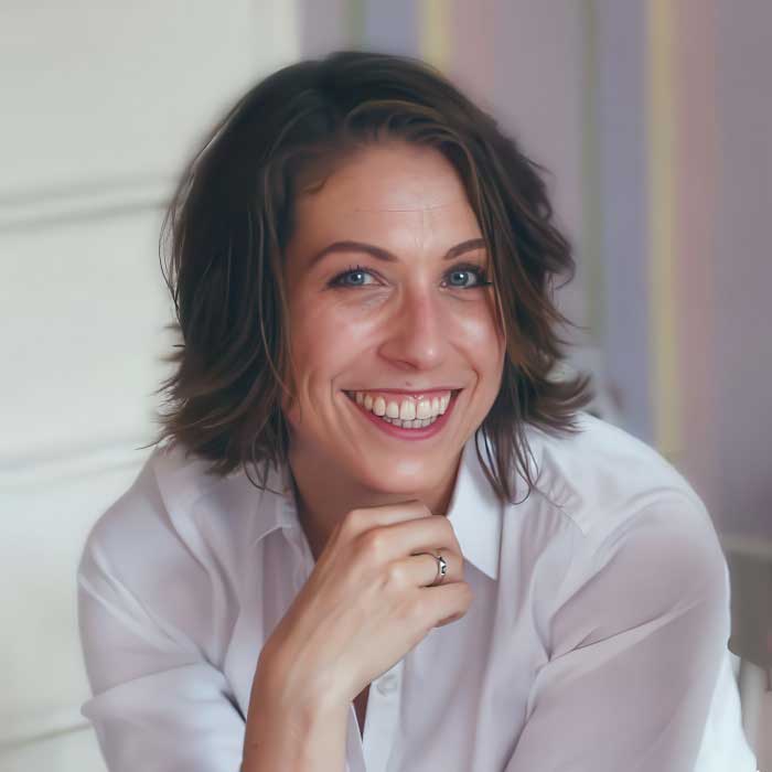 Lindsay Zoeller, Owner & Founder of The Chicago Family Tutor